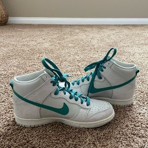 Nike dunks high